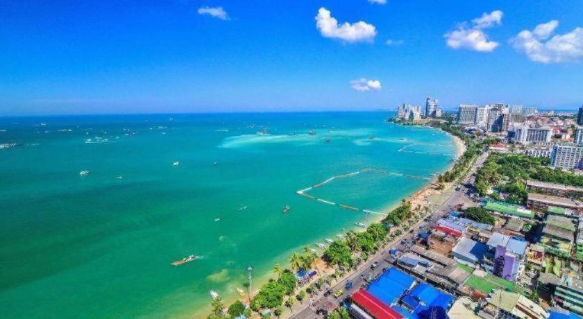 By Dee @Jomtien Hotel Pattaya Buitenkant foto